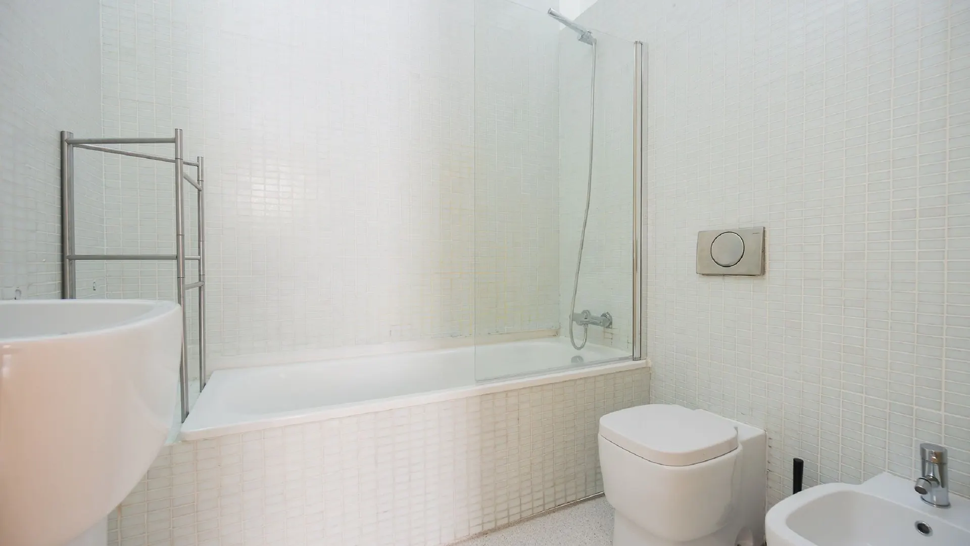 Shortstayflat Graca Lisbon Apartment